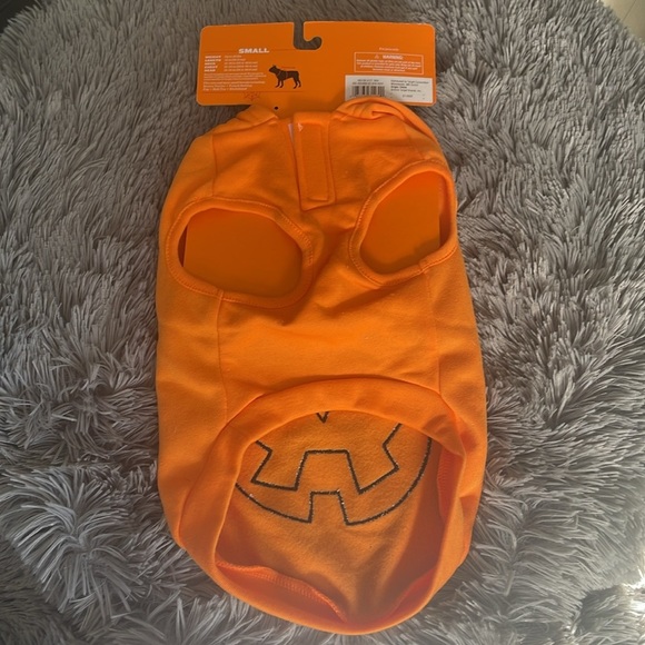 Hyde and Eek! Reflective Jack-O-Lantern Pet Hoodie - Picture 3 of 11